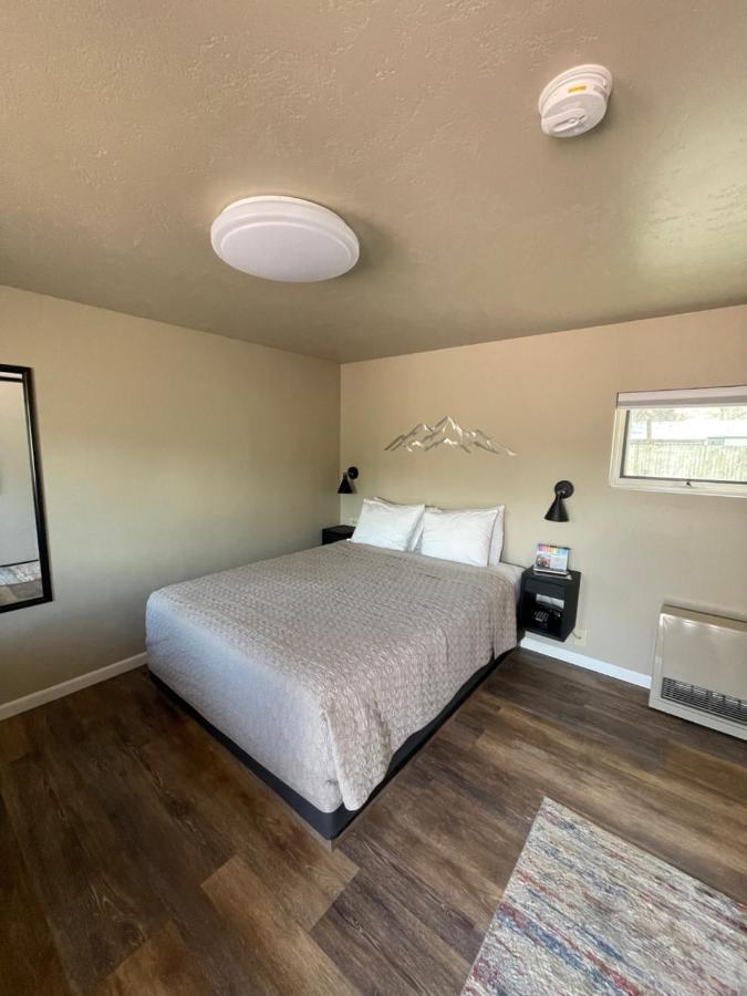 Woodland Motel Salida Luaran gambar